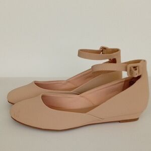 Dream Pairs Nude Colour Low Heel Shoes  Smooth Finish Ankle Strap Women's Size 9